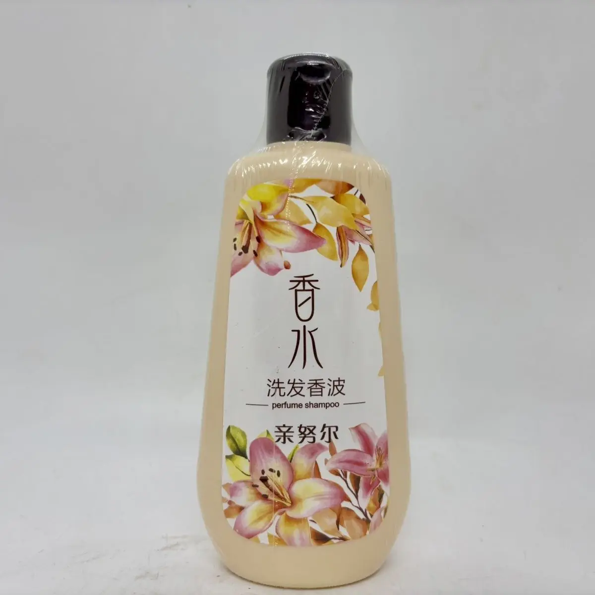 

Xinjiang Nur парфюмерный шампунь 200 мл против перхоти, контроль жирности, разглаживающий блеск, уход за волосами ​