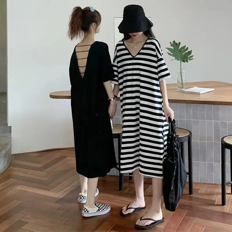 Fashion V-Neck Loose Striped Backless Casual Dresses Female Clothing 2024 Summer New Oversized Young Style Short Sleeve Dress