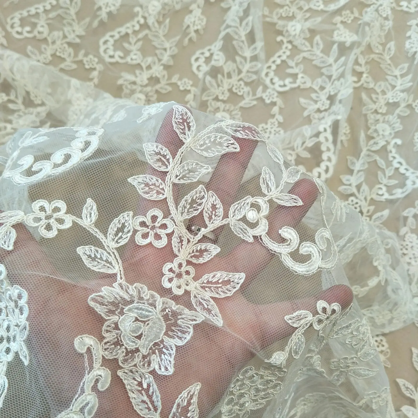 (Discount at the end of 2023) ylk0156 wedding dress Fabric Dress Lace accessories with sequins Ivory white