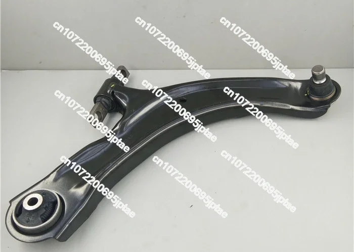 Applicable To Nissan's New and Old Qijun Qashqai Qichen T70 Keleo MX6 Original Lower Swing Arm Lower Arm Triangular Arm