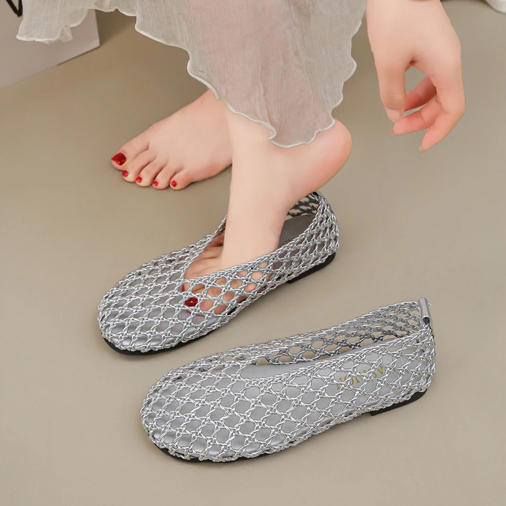 

French-style Vintage Women's Summer Sandals,Hollow-out Flat Shoes,Mesh Comfortable Versatile Outdoor CasualSandals for Commuting