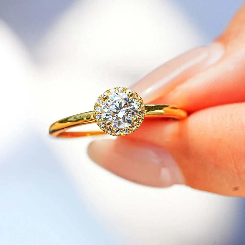 

Кольцо с муассанитом, роскошное круглое кольцо для женщин, круглое, с покрытием из белого золота 18 карат, 0,5 карата, D VVS1, GRA, бриллиантовое, свадебное, изысканное ювелирное украшение, подарок