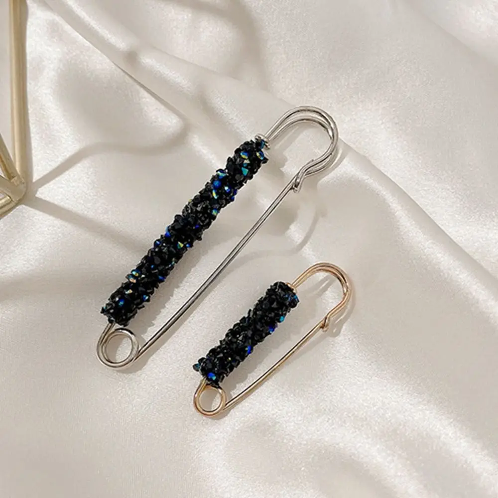 للفتيات مكافحة التعرض بروش وشاح حريري مشبك الكورية مشبك دبوس سترة السراويل دبوس المرأة بروش تشديد حزام دبوس