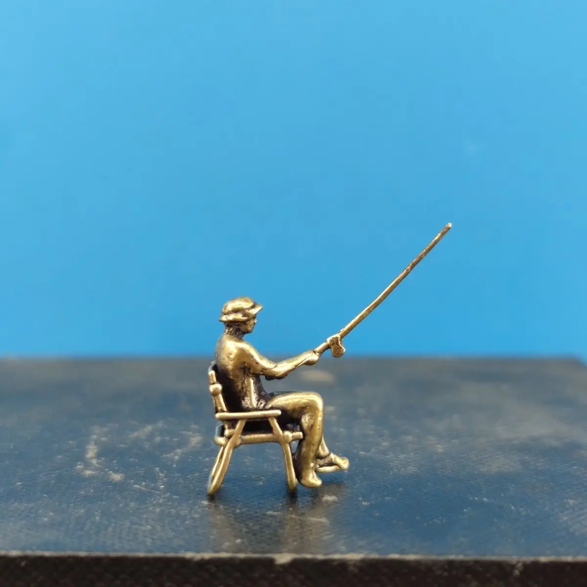 Brass Fisherman Angler Figure 1:64 Doll Model Handheld Miniature Sandbox Micro Landscape Small Scene Ornament