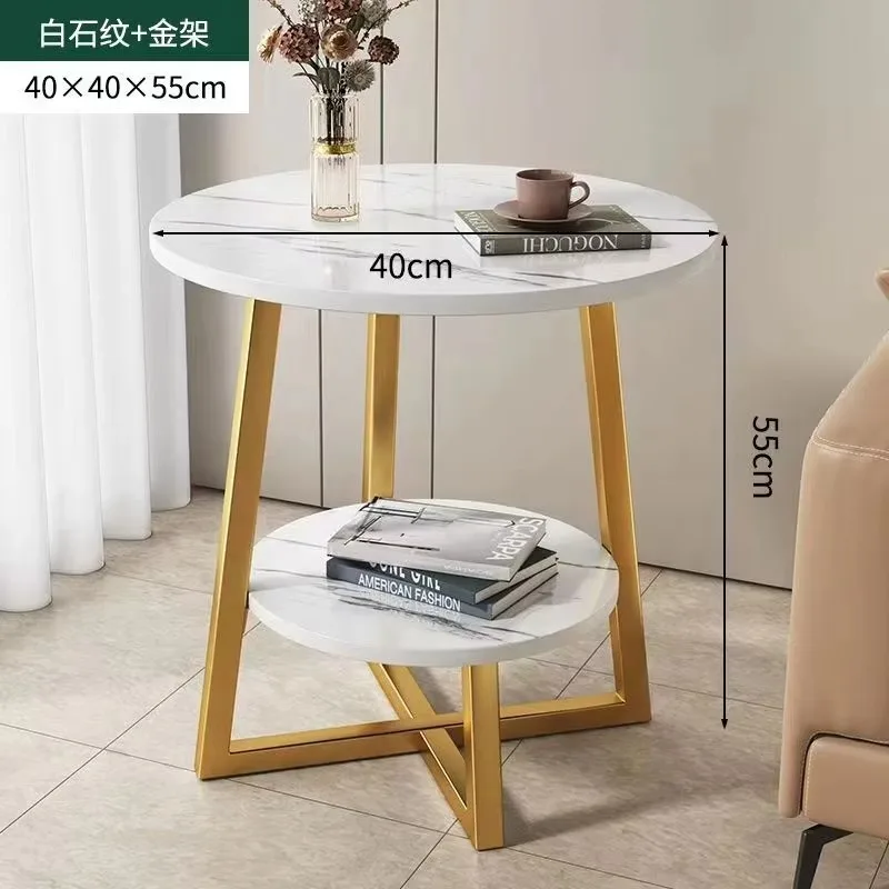 Рисунок 2 - Маленький столик на диване в гостиной