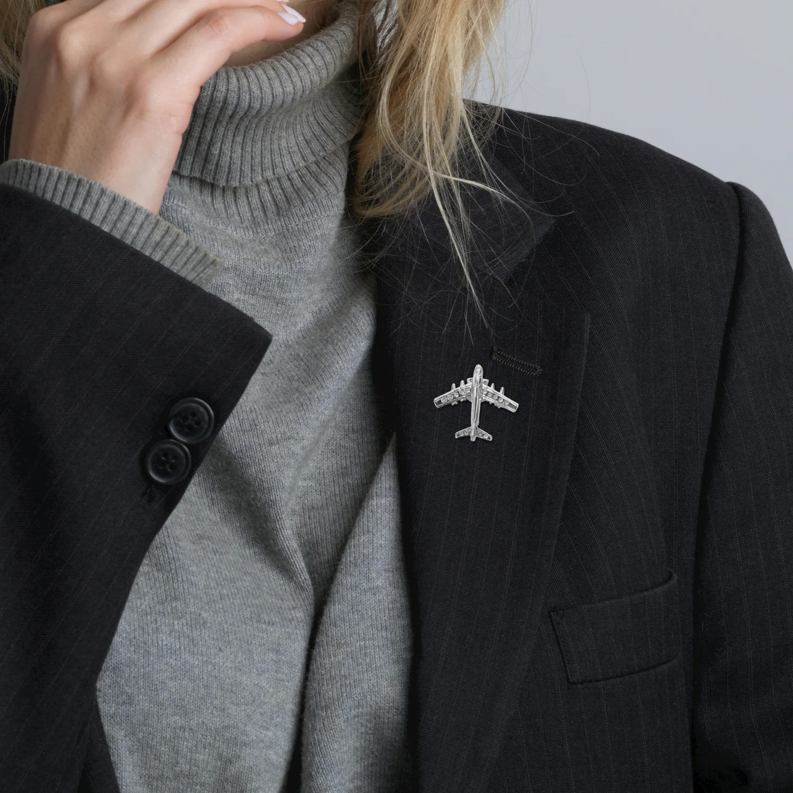 

5Pcs Vintage Airplane Lapel Pins Metal Brooches Collar Badge Shirt Suit Bag Backpack Accessories Lapel Pin Wedding Suit Coat