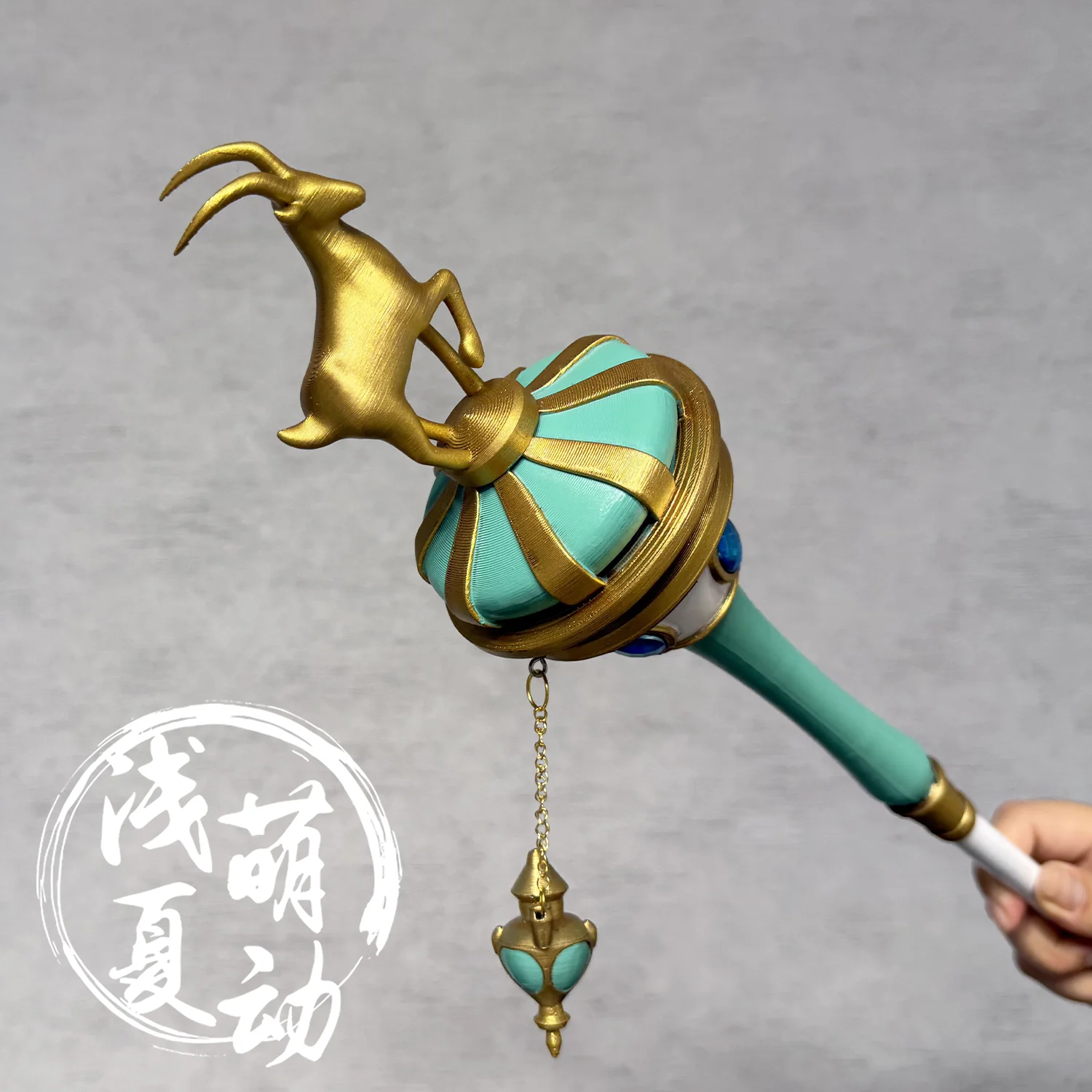 อุปกรณ์ประกอบฉากคอสเพลย์ของเอเวลิน โมรา สตัฟฟ์ ไอเดนติตี้ วี สำหรับงานปาร์ตี้แฟนซี ฮาโลวีน คริสต์มาส