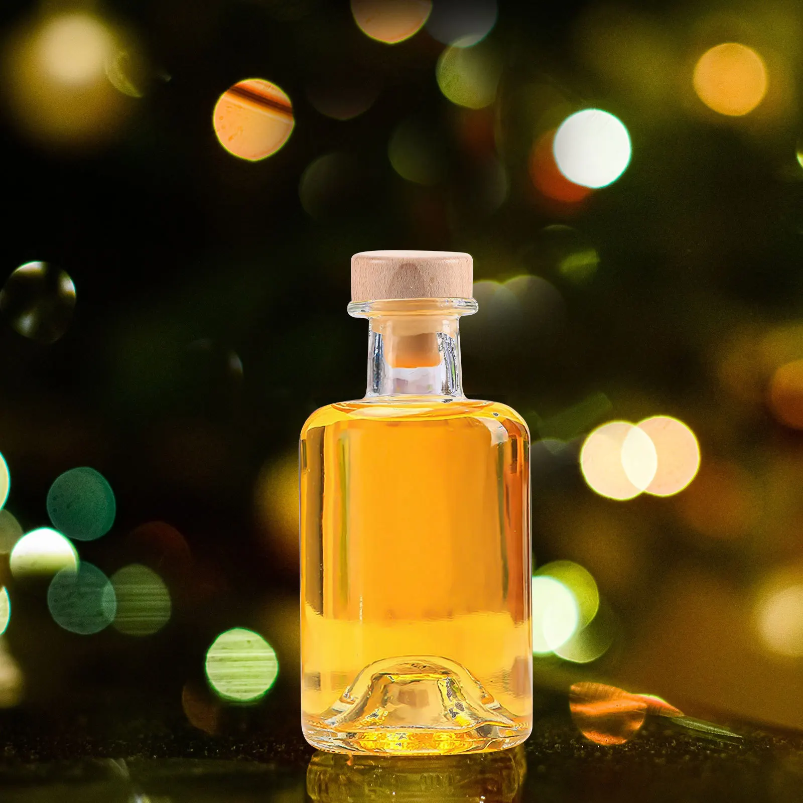 

Empty Reusable Airtight Glass Wine Bottle for Party Decor Transparent Design Easy Shape Wine Bottle