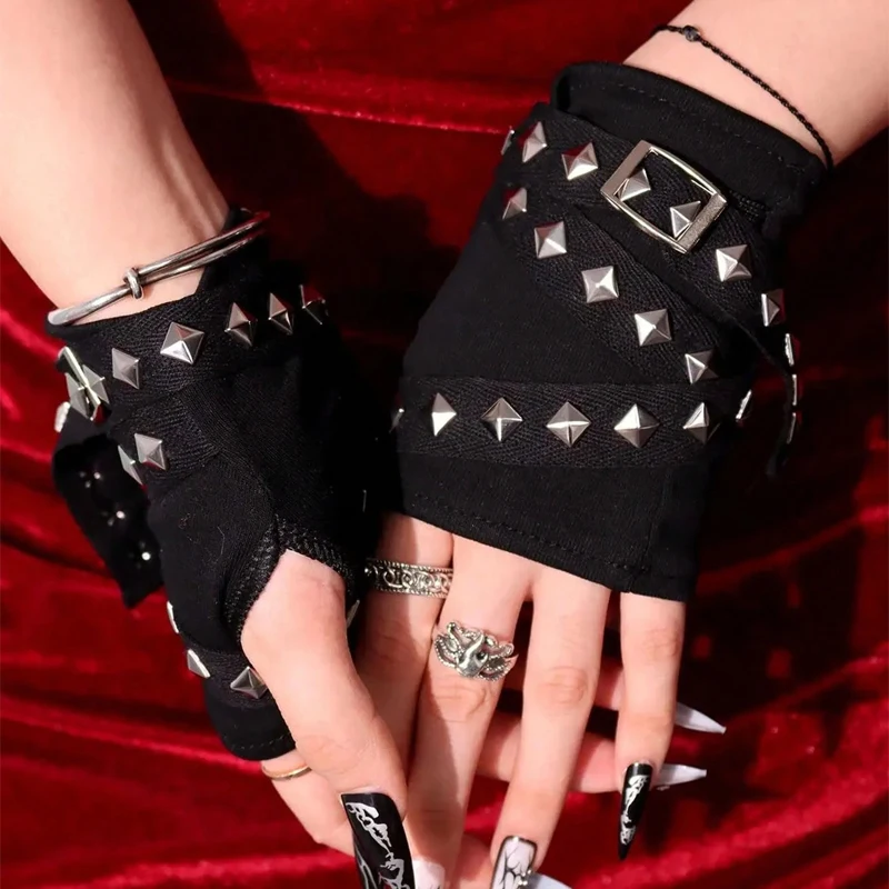 1 piece of punk gloves for men and women, Gothic gloves, Halloween role-playing, carnival street costumes, accessories