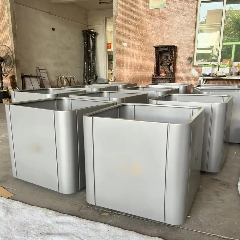 Large custom color stainless steel iron environmentally friendly and durable outdoor garden flower pot box