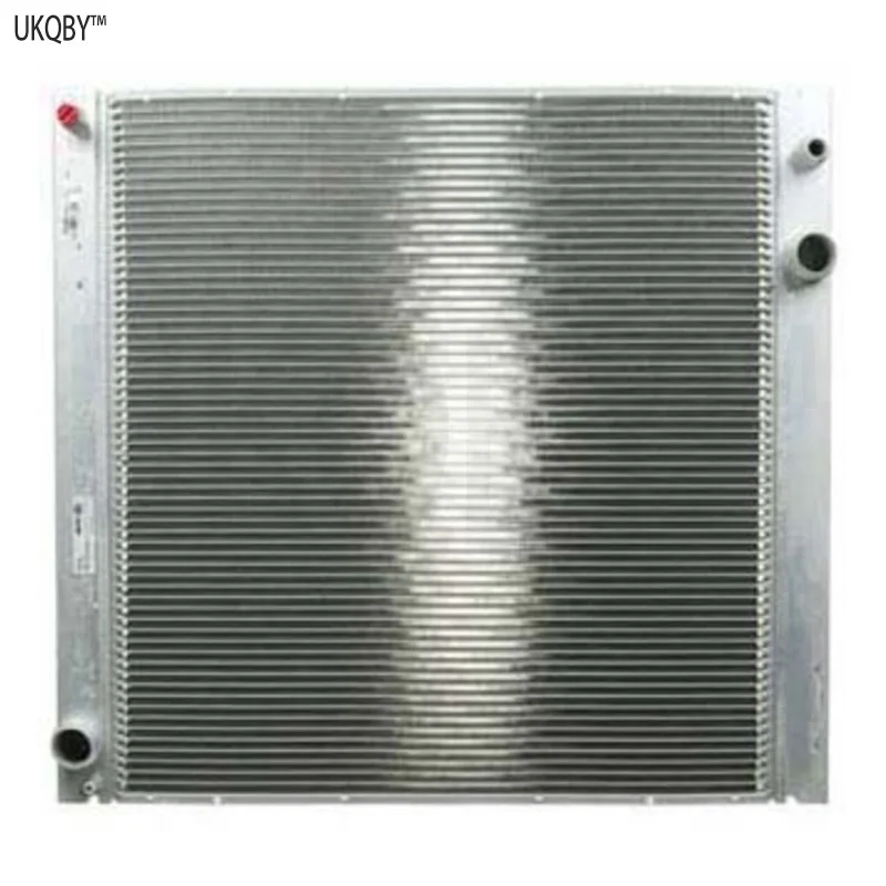 

Ra ng e Ro ve r 2010-2012 LR010964 radiator assembly