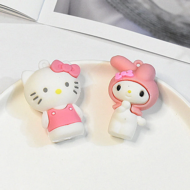 Sanrio My Melody Cinnamoroll Kuromi Pochacco Hello Kitty Fashionable Cute Cartoon Doll Keychain Accessories