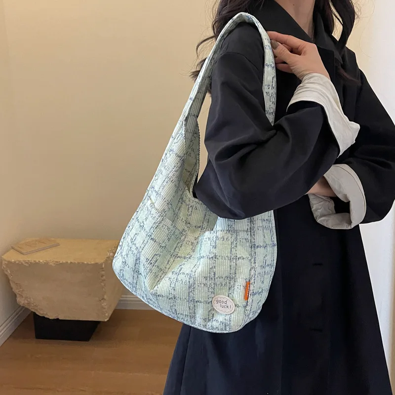 Bolso de hombro de gran capacidad, bolsa de almacenamiento de lona a cuadros, pequeña, fresca, personalidad para estudiantes, ocio, compras, combina con todo, nueva moda