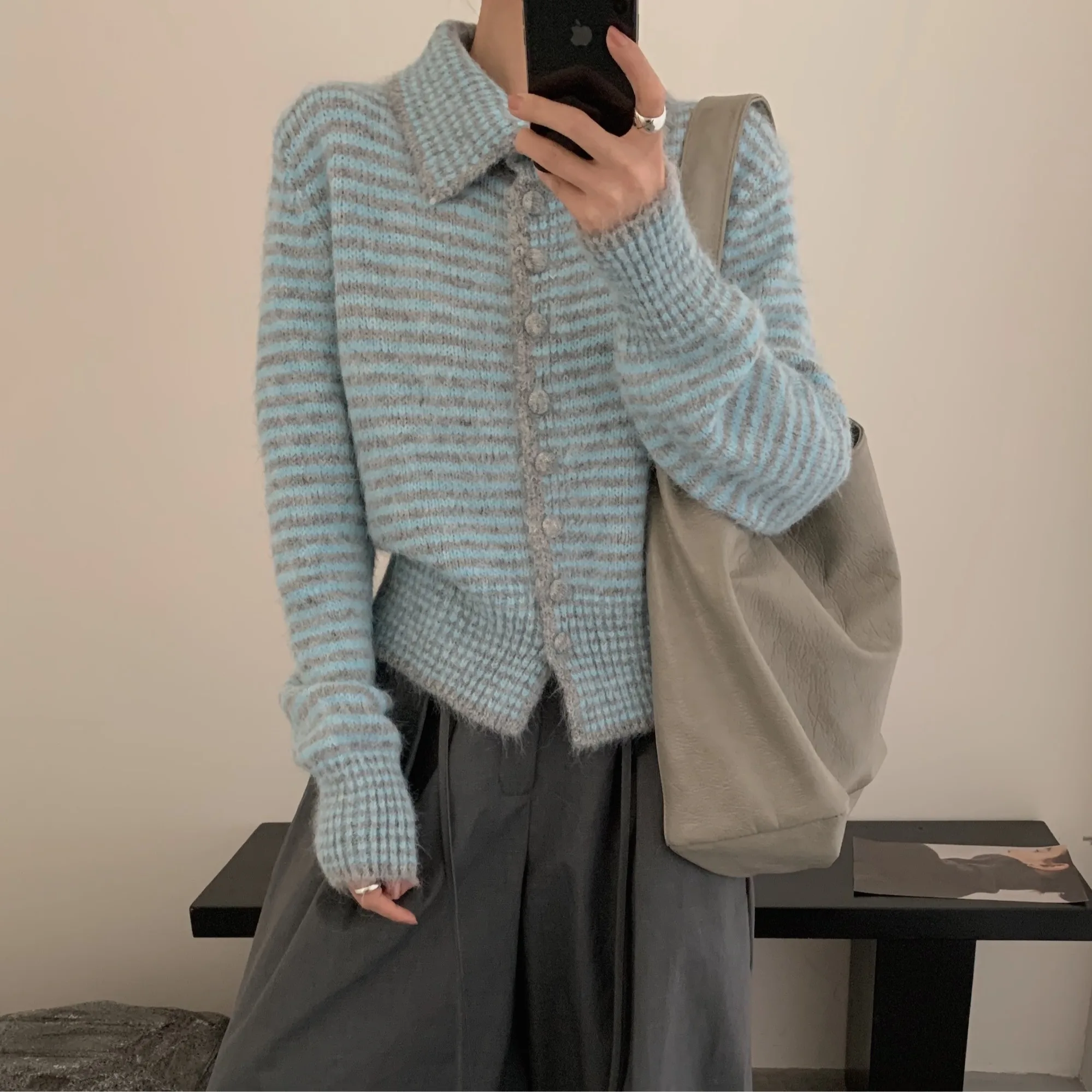 Thiened High Collar… - image