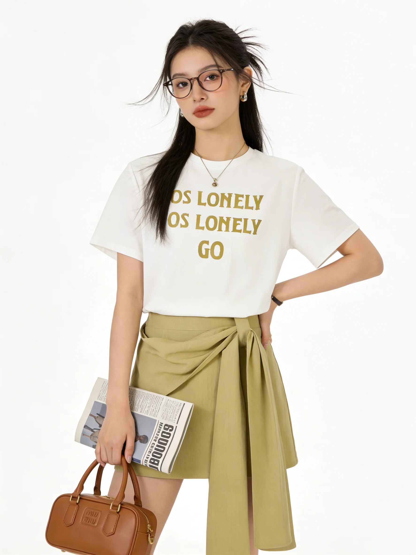 

Корейский стиль: футболка с принтом и коротким рукавом, юбка А-силуэта с высокой талией, дышащий повседневный летний модный комплект для женщин