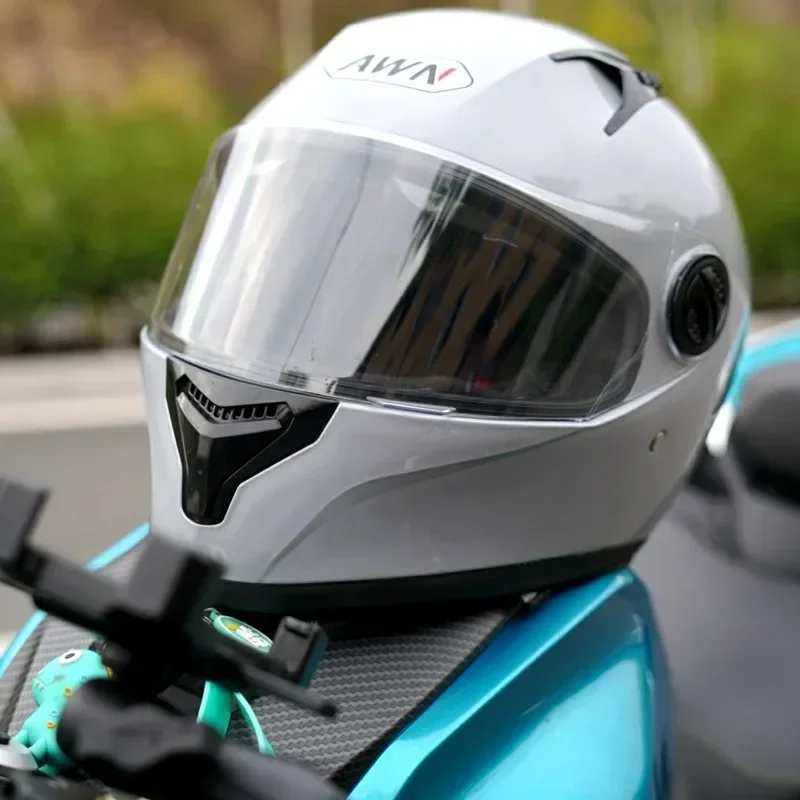 

Motorcycle Helmet Men's and Women's Motorcycle Off-road Helmet High Strength ABS Shell Motorcycle Accessories Safety Helmet
