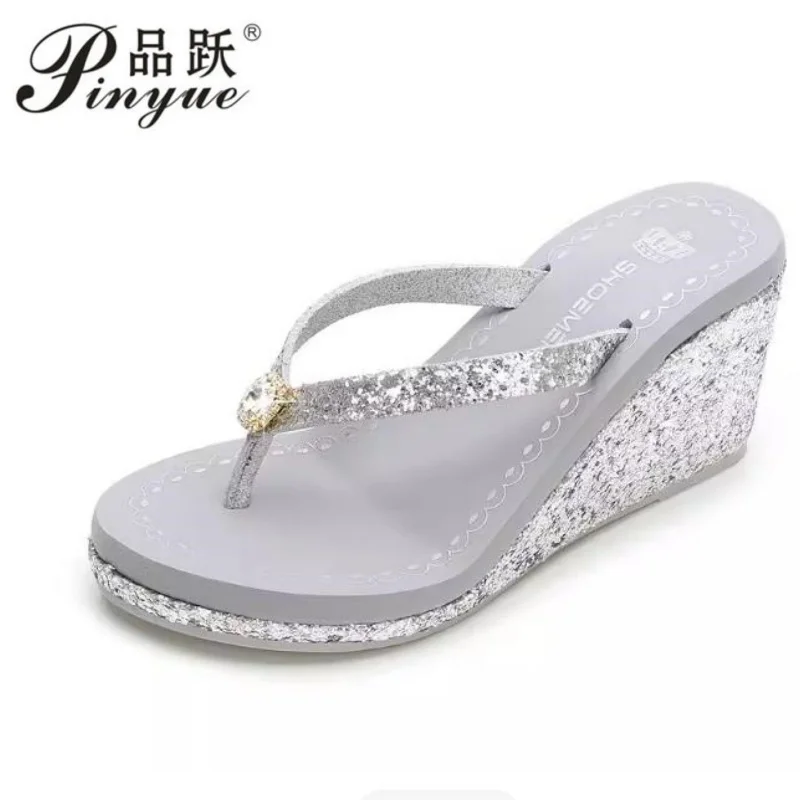 

Women Summer platform shoes beach sandals rhinestones sequins slope with flip flops breathable shiny wedges Sandals 35-40
