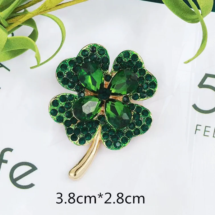 Pin, women's temperament, simple diamond inlaid Pin, retro style New four leaf clover crystal high-end