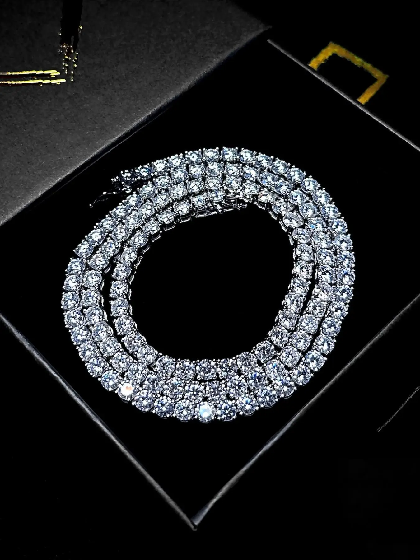Diamond-studded Clasp Luxury Cuban Chain, 5mm Tennis Chain in Classic Miami Style, Street Hip-hop Culture Trendy Jewelry,