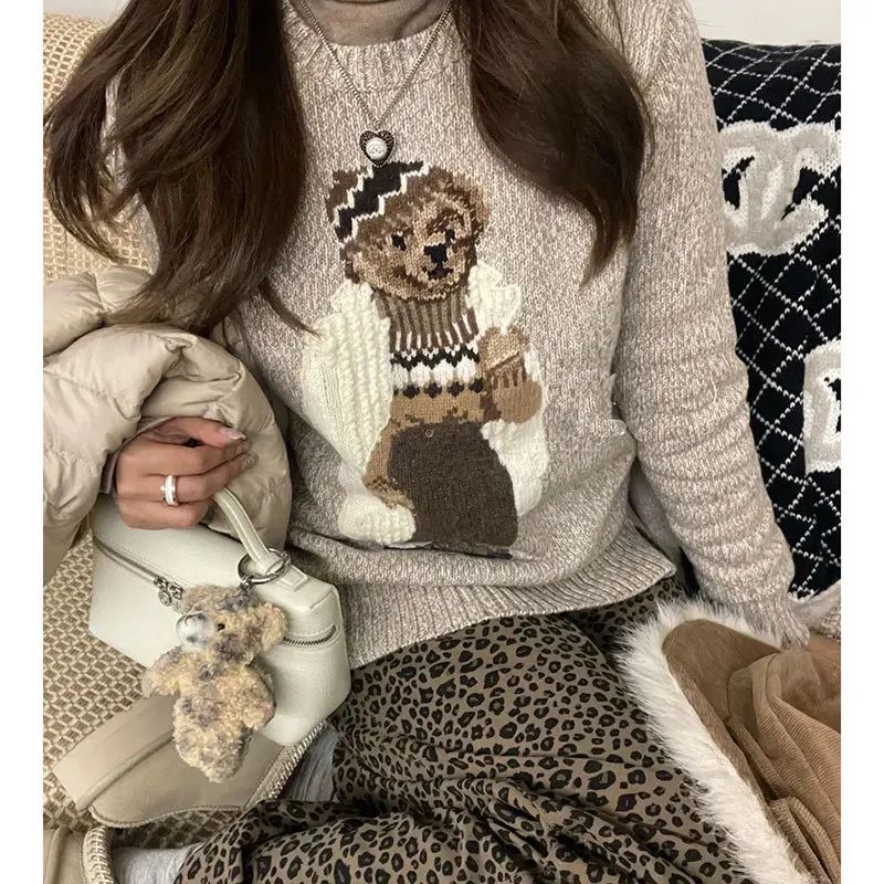 Classic Loose Polo Bear Embroidered Knitted Sweater for Women, Top with High-end Temperament and Versatile Clothing Cardigans