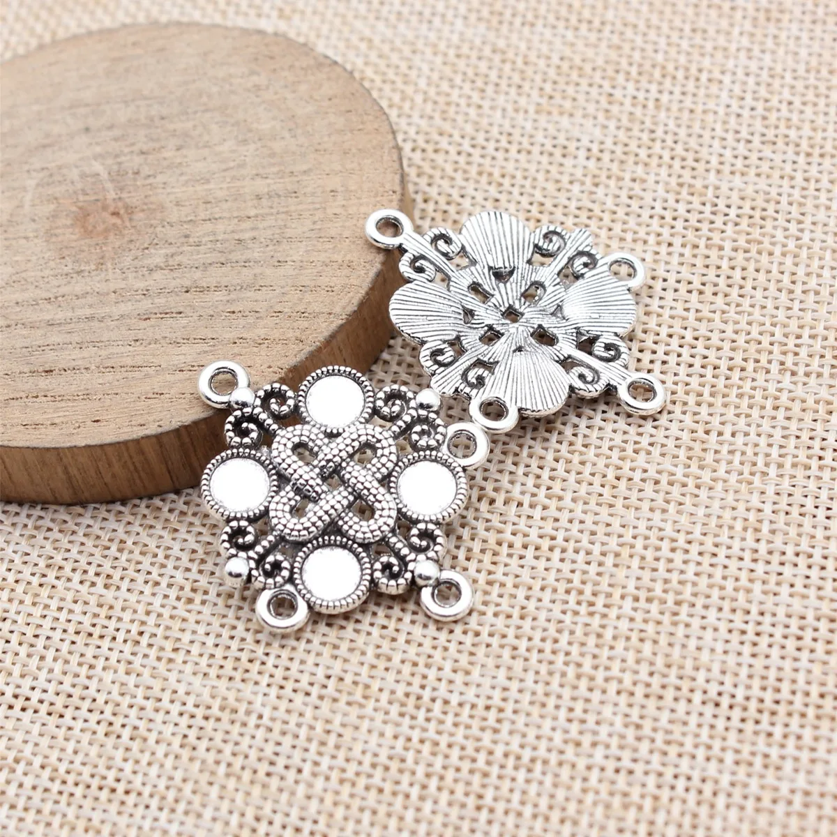 4pcs 37x30mm 2 Colors Antique Silver Color Antique Bronze Color Earring Connector Vintage Hand Crafts Jewelry Accessories