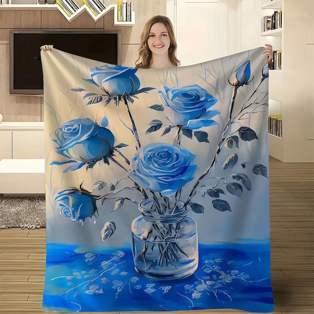 

Одеяло с вазой Mystical Blue Rose — мягкое одеяло с художественным монохромным цветочным узором для дивана-кровати