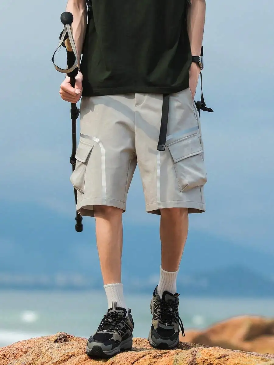 

Mens Loose Reflective Cargo Shorts Elastic Waist Outdoor Summer Casual Shorts