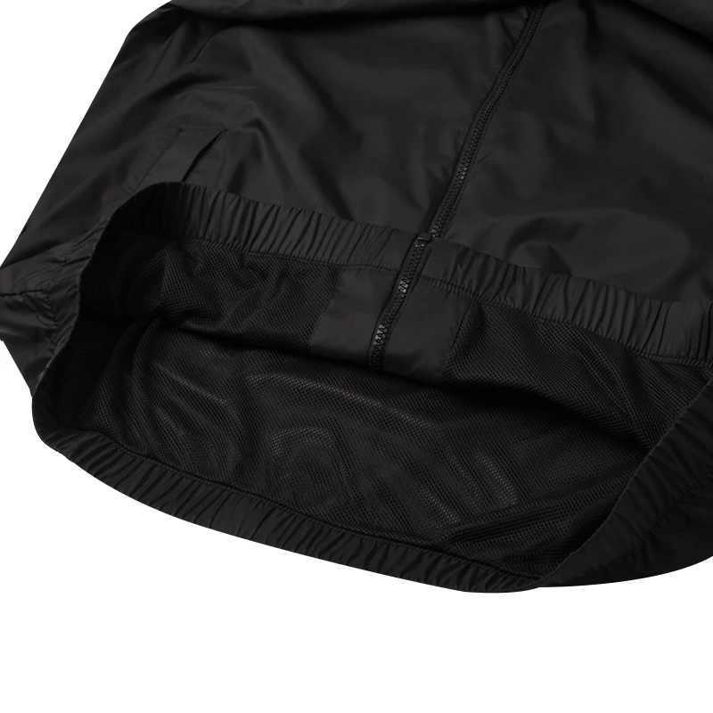 ملابس رياضية كاجوال عصرية للرجال من Puma سترة دافئة مقاومة للرياح 687549-01