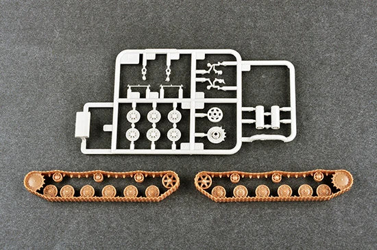 Trumpeter 07128 1/72  Scale Soviet KV122 KV-122 Heavy Tank Assembly Plastic Military Toy Handicraft Model Building Kit