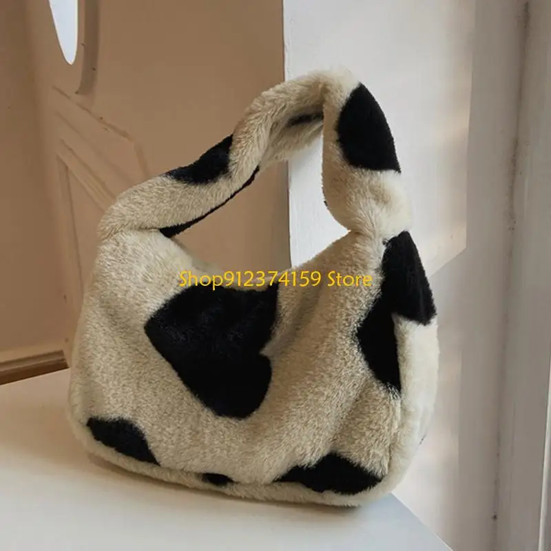 

G5AE Soft Love Heart Handbag for Women Comfortable Plush Top Handle Bags Fashion Accessory for Daily Use and Shopping