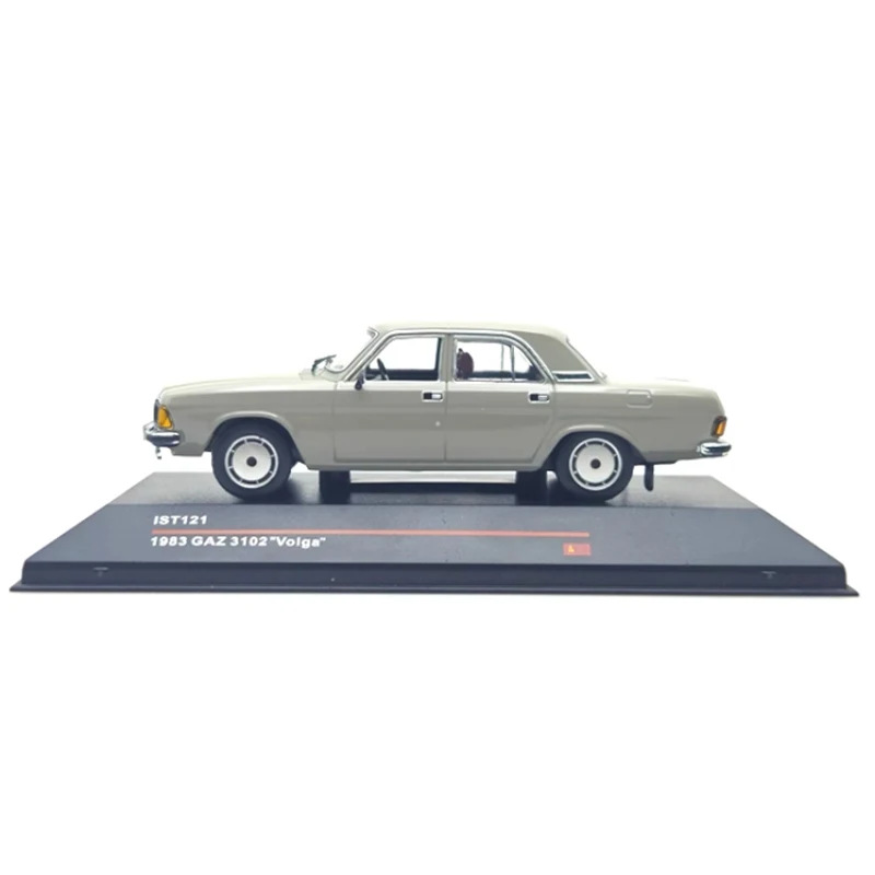 Diecast 1:43 Scale Alloy GAZ 3102 Volga 1983 Retro Car Model Finished Product Simulation Toy Static Model Gift Display