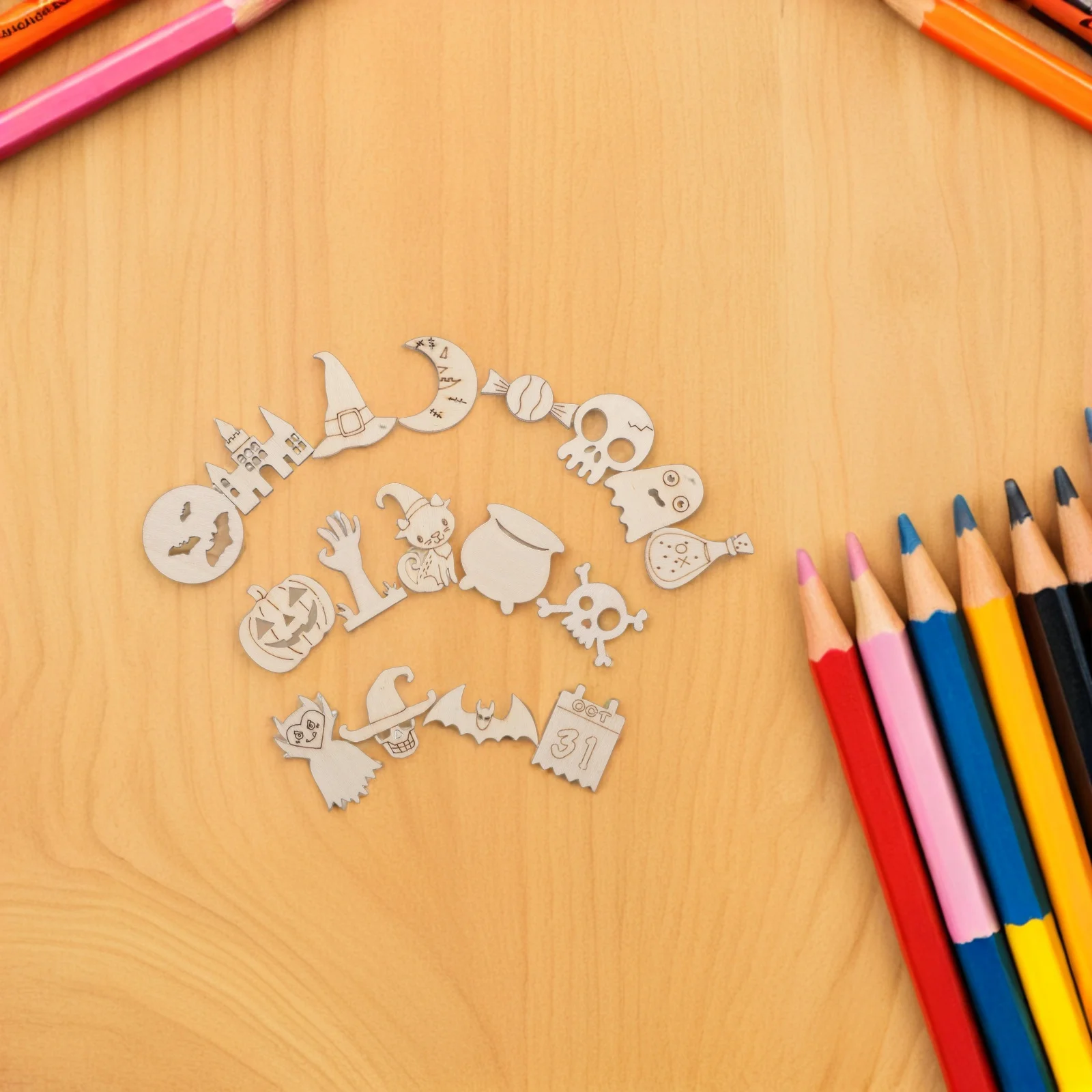 

200Pcs Halloween Wood Cutouts Pumpkin Ghost Shapes Unfinished Wooden Slices DIY Crafts Activities Home Decorations