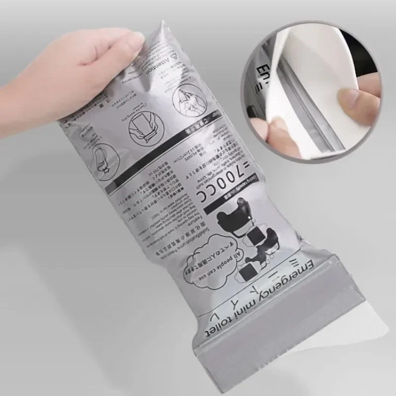 Outdoor Emergency urinate bags 700ml easy take piss bags travel mini mobile toilet for baby women men vomit bag