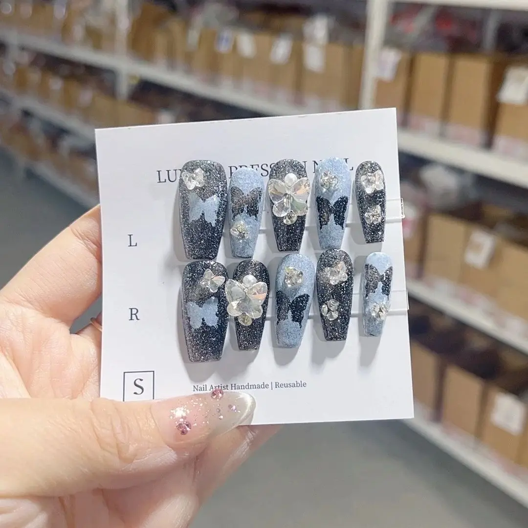 

Gradient Blue-Gray Hollow Butterfly Rhinestone Detachable High-Quality Reusable Elegant White Press On Nails.No.D094