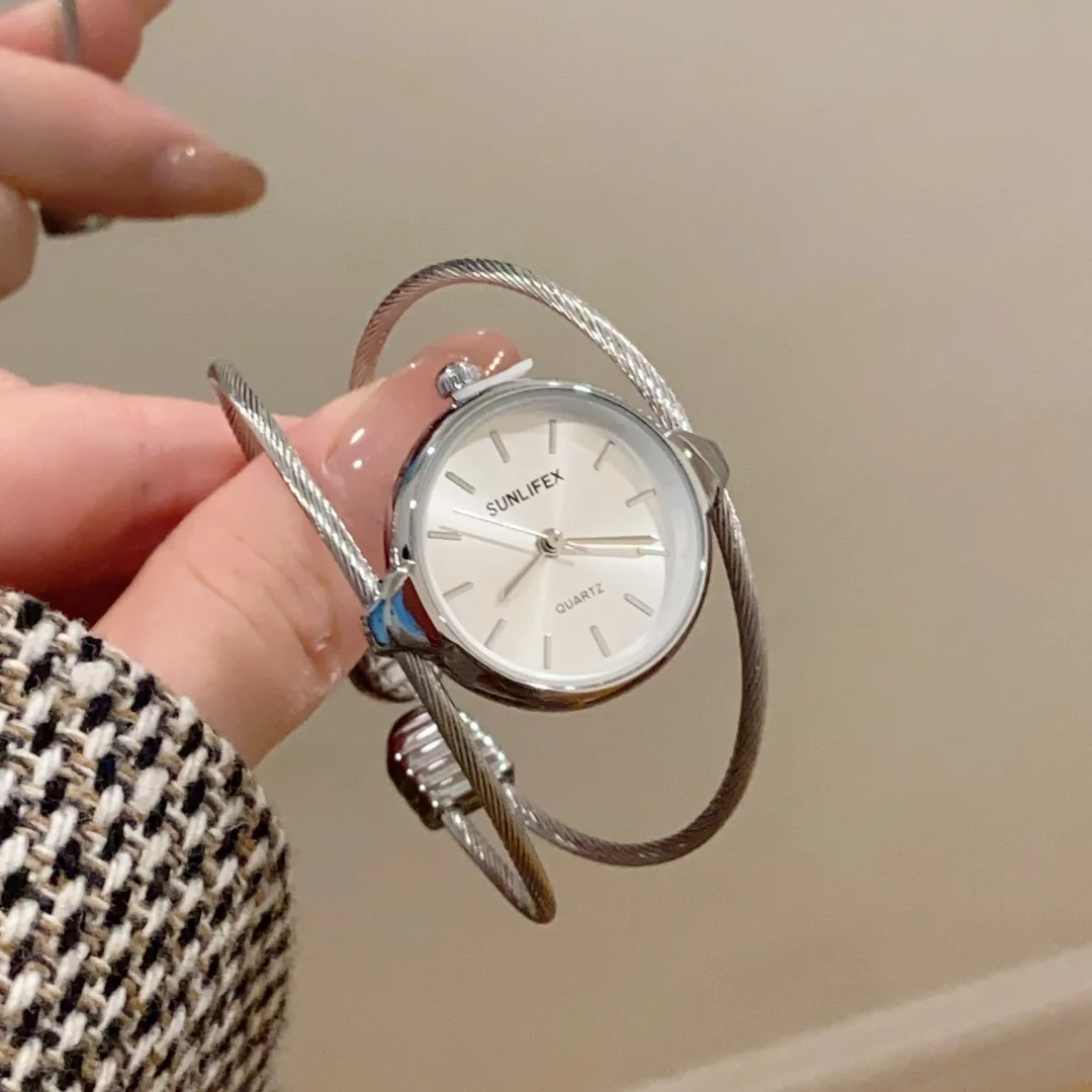 Sunlifex Fashionable Women Quartz Wristwatch Round Dial Bangle Bracelet Light Thin Chain Watches Female Watch dames horloges