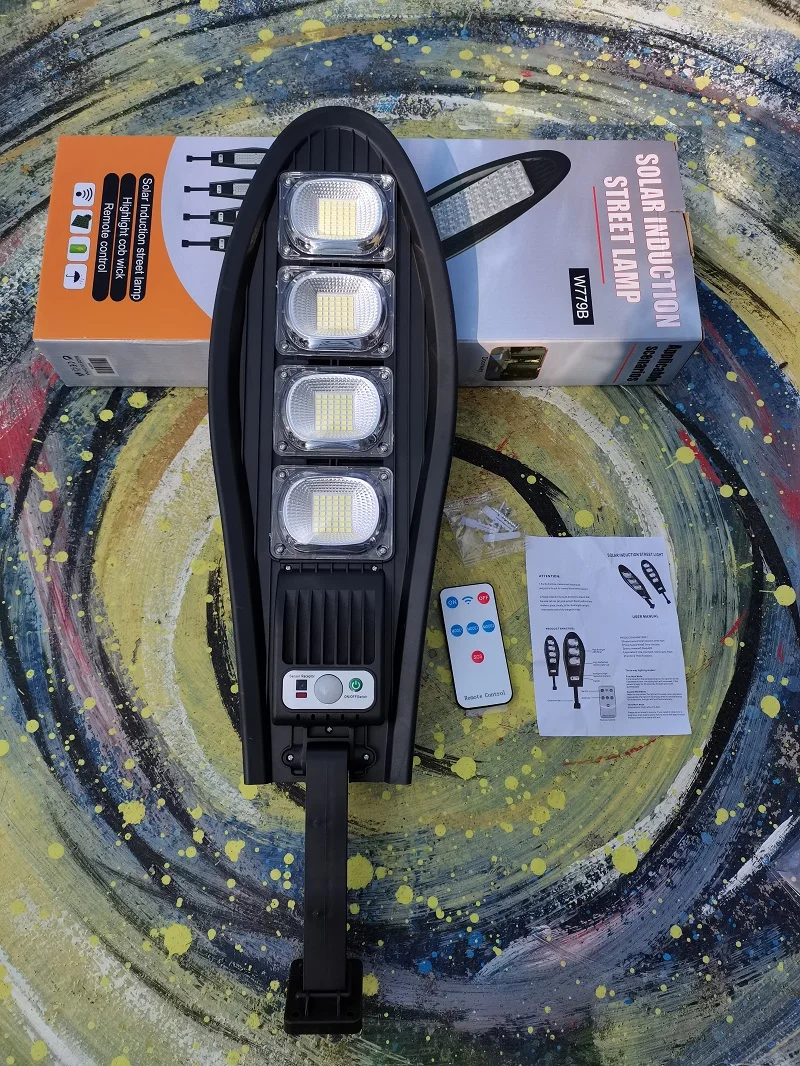 مصباح شمسي LED قوي 80W مع حساس حركة PIR – إضاءة خارجية ذكية للمنازل والحدائق