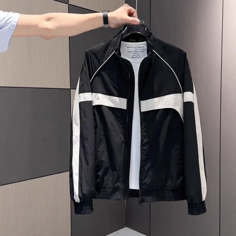 Jaket Pria Blo Warna Kasual Musim Gugur Nyaman Modis Serbaguna Bahan Polyester Lengan Panjang Ritsleting Penutup Berkerudung