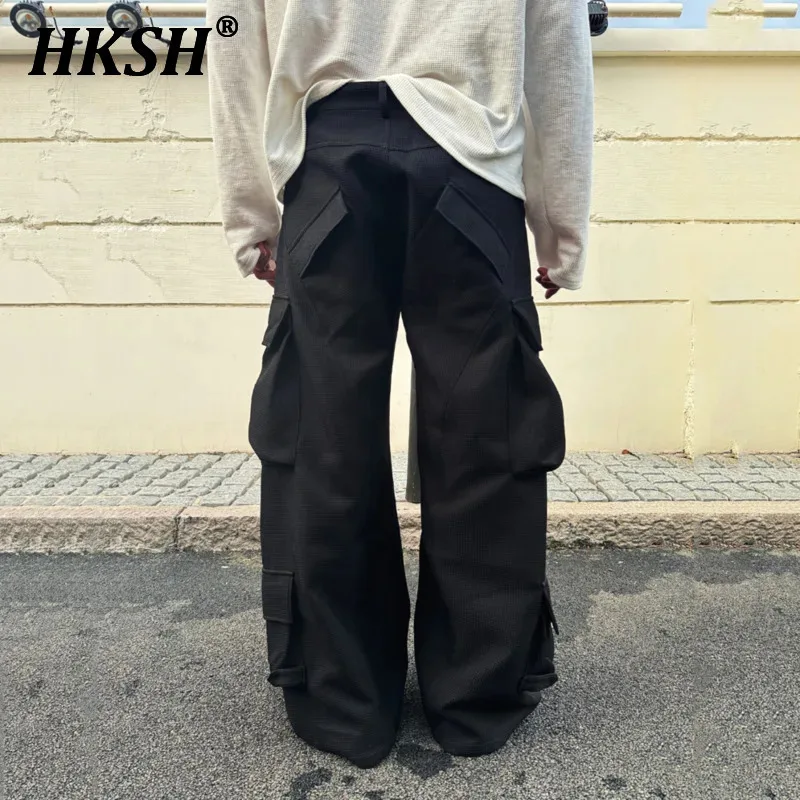 HKSH Autumn Spring New Men Tide Dark Punk Multi Pocket Safari Style Cargo Pants Structure 3D Silhouette Techwear Trousers HK3079