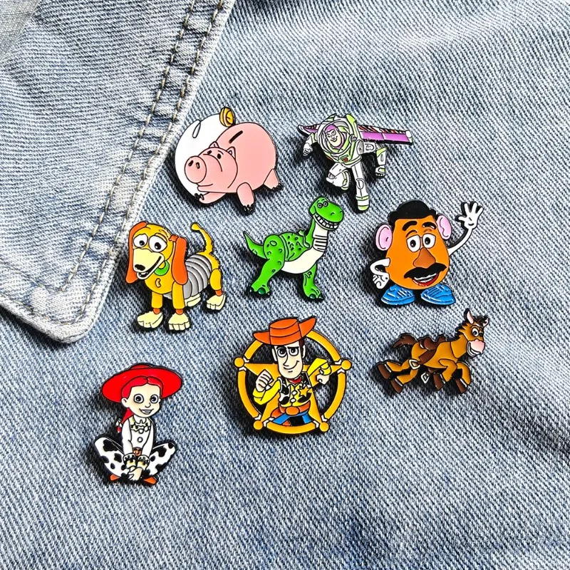 1/8 pièces/ensemble Badge de dessin animé Toy Story, mignon Buzz Lightyear Cowboy Woody, broche en métal, accessoire d'anime, bijoux de mode, cadeaux d'anniversaire