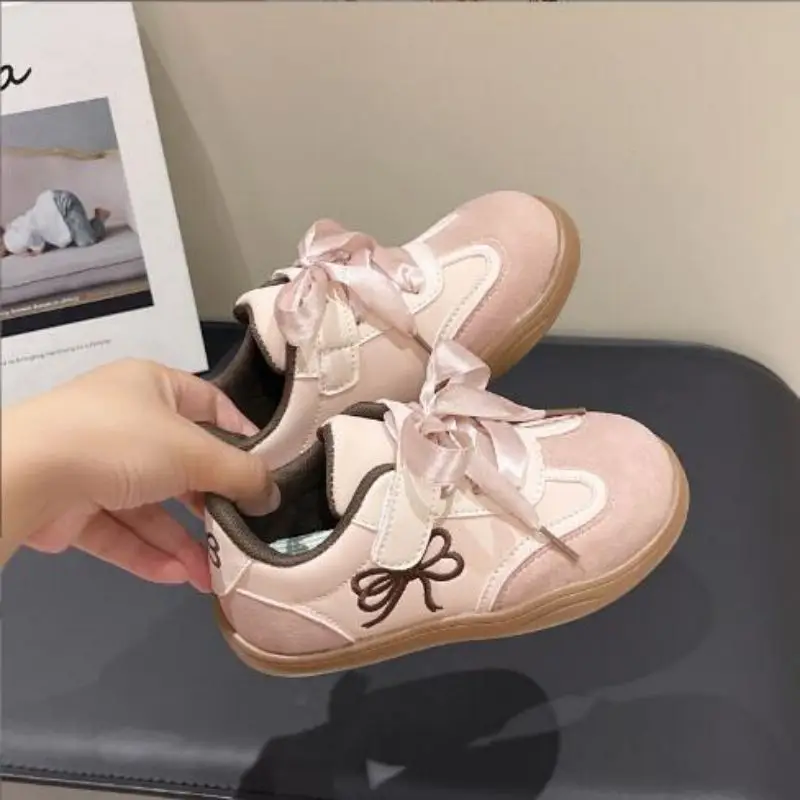 Children's casual shoes for autumn 2024 embroidered bow sports shoes for girls fashionable running shoes for little girls