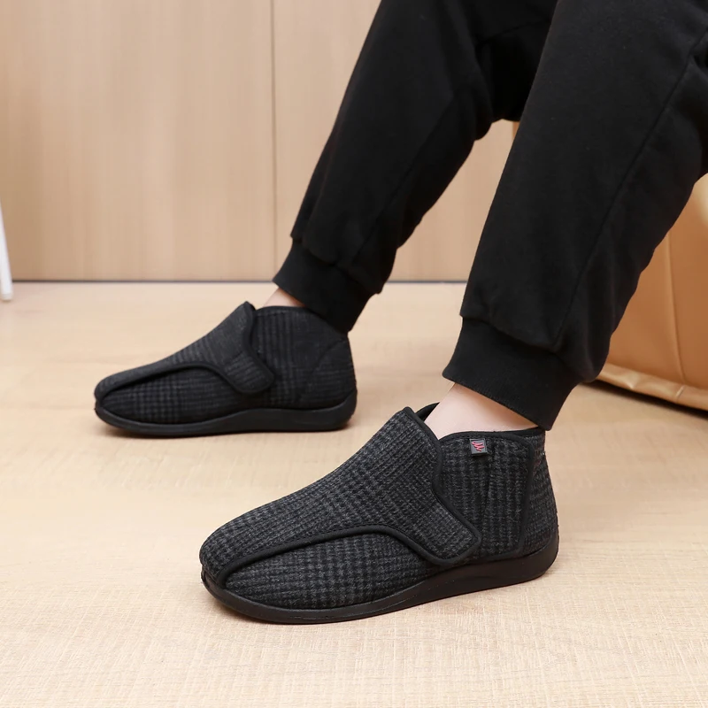 New winter plush insulated flat shoes with widened design plump swollen and deformed feet worn in various foot shapes 35-49