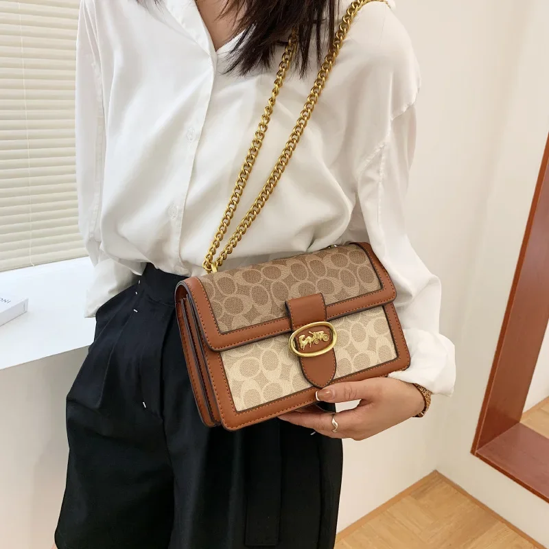 Luxury Versatile Women\'s Chain Bag Handbags 2024 Hot Sale Retro Designer Crossbody Shoulder Purses Small Square Bag Women Clutch