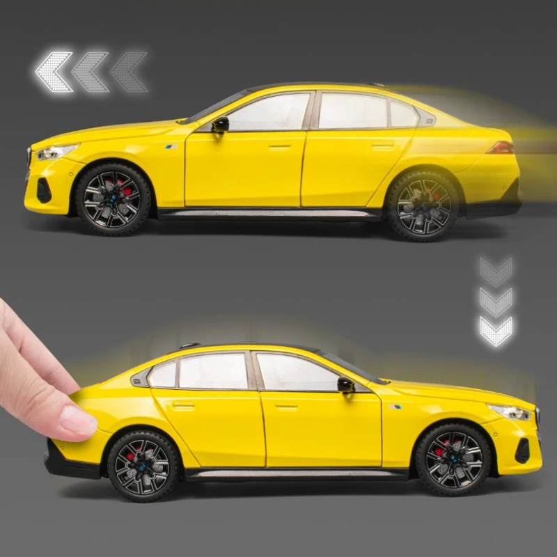 1:24 530Li 5つの豪華な合金製カーモデル、サウンドとライト、プルバック式、子供のおもちゃ、コレクターズアイテム、誕生日プレゼント