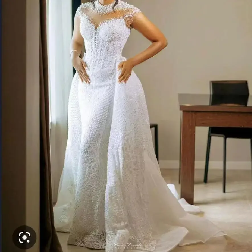 

Customized Plus Size Africa Beads Mermaid Wedding Dress With Detachable Train Short Sleeve High Neck Fishtail Bridal Gowns