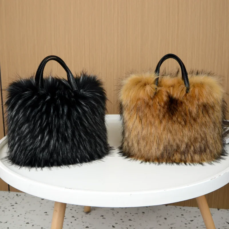 Luxury Design Women\'s Faux Fur Handbag Winter Soft and Fluffy Large Capacity Tote Bag High Quality Pu Splicing Shopper Purses