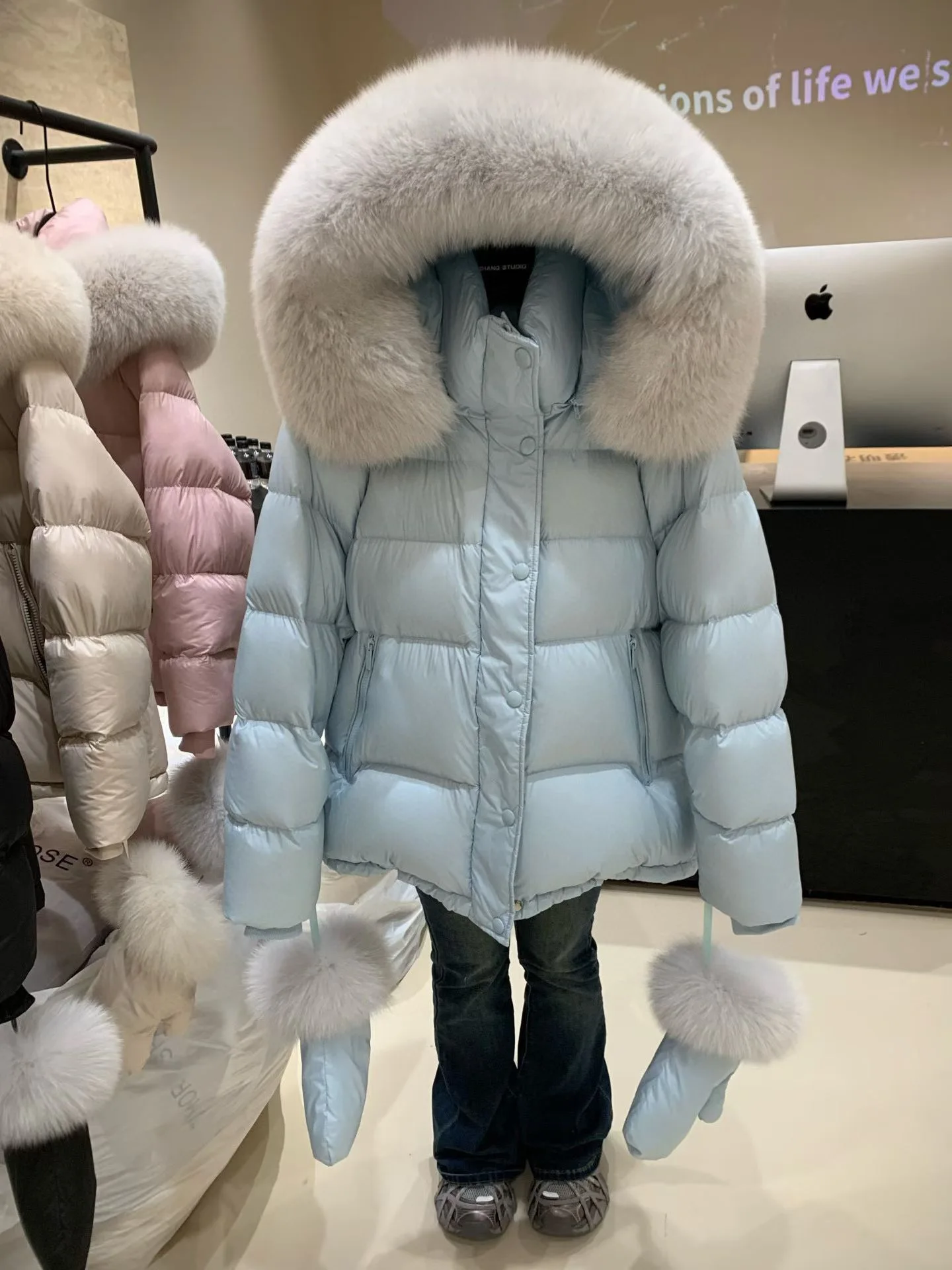 90 pato branco para baixo jaqueta feminina inverno nuvem puff jaqueta com luva grande gola de pele real com capuz engrossado calor para baixo pão casaco