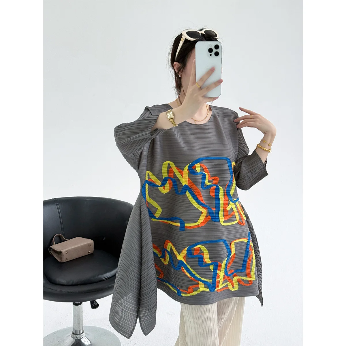 

Miyake Style Pleated Top for Women 2026 Summer New Fashion Contrasting Color Loose Patch Slimming Versatile T-shirt