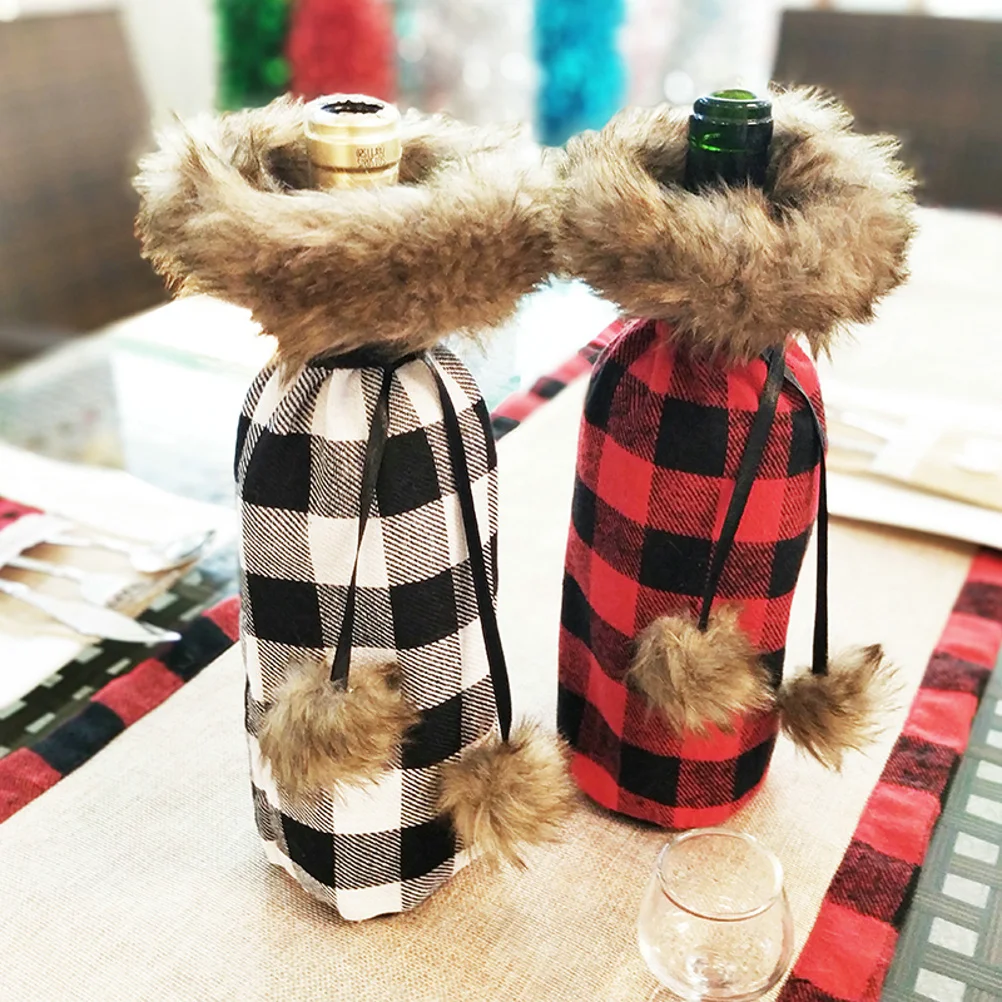 

Festive Christmas Wine Bottle Bag Eye-Catching Table Decoration for Home Restaurant Hotel Dining Room Wine Bag