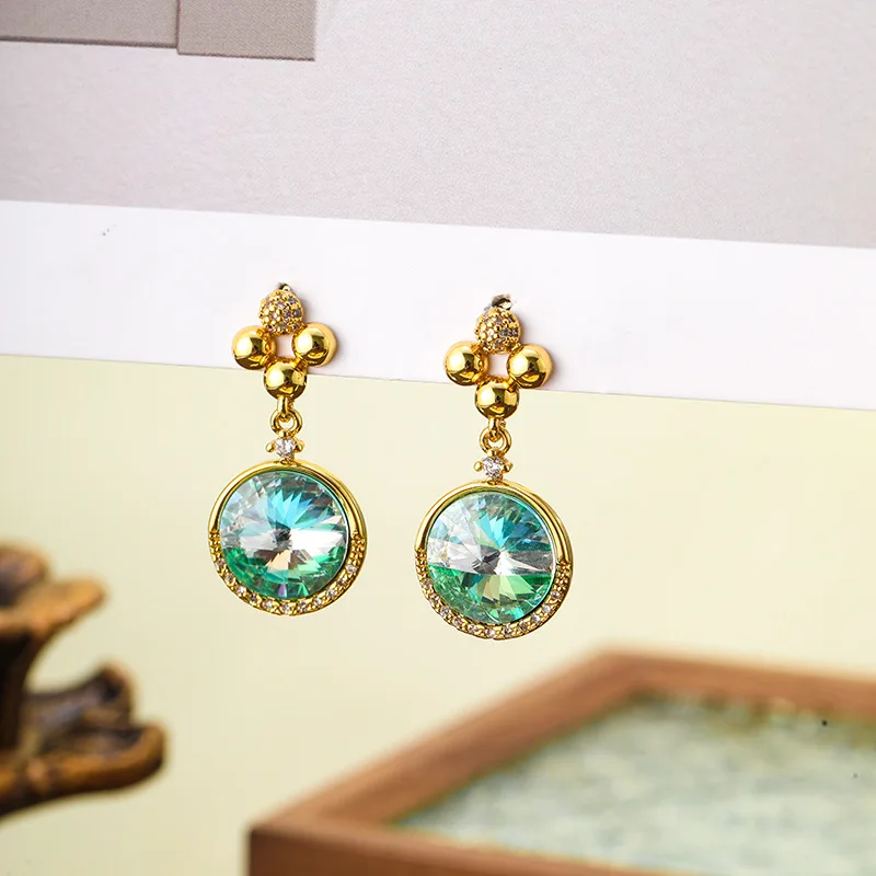 

Korean exquisite round crystal high-end temperament fashion niche personalized stud earrings