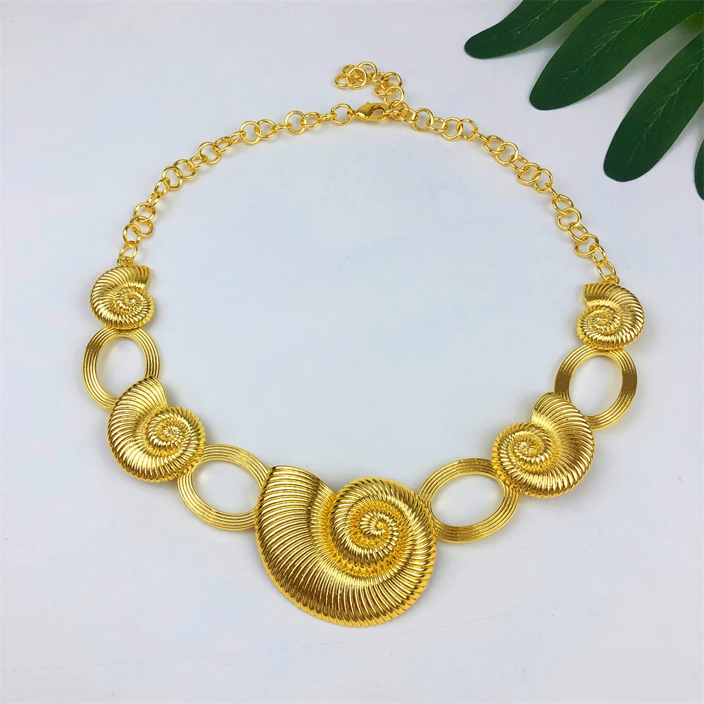 Dubai Jewelry Set For Women Gold Color Hollowed Out Earrings Flower Necklace Bangle Ring Nigeria Elegant Bride Party Easter Gift